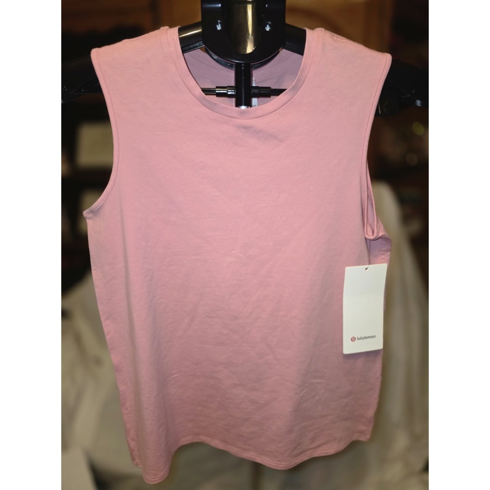 Lululemon Womens T-Shirt Size S Pink. NWT Lagonlook, Cottagecore, Y2K, Beachy,